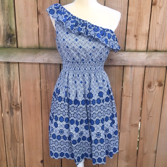 London Times Dresses & Skirts - 🆕 London Times One Shoulder Ruffle Dress EUC